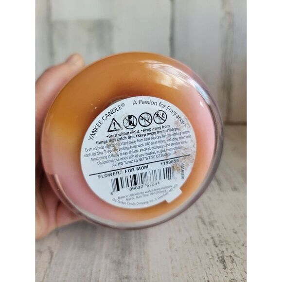 Yankee Candle flowers for Mom mothers day pink - Picture 4 of 10